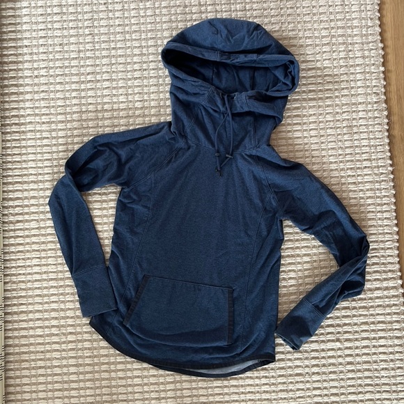 Athleta Scubaneck Pullover - Picture 1 of 3